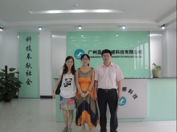 華南理工大學(xué)100多名畢業(yè)生到我司實(shí)習(xí)參觀